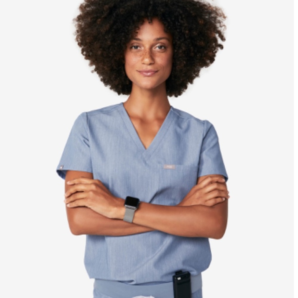 FIGS Scrubs Set – Heather Indigo (XS Tall)